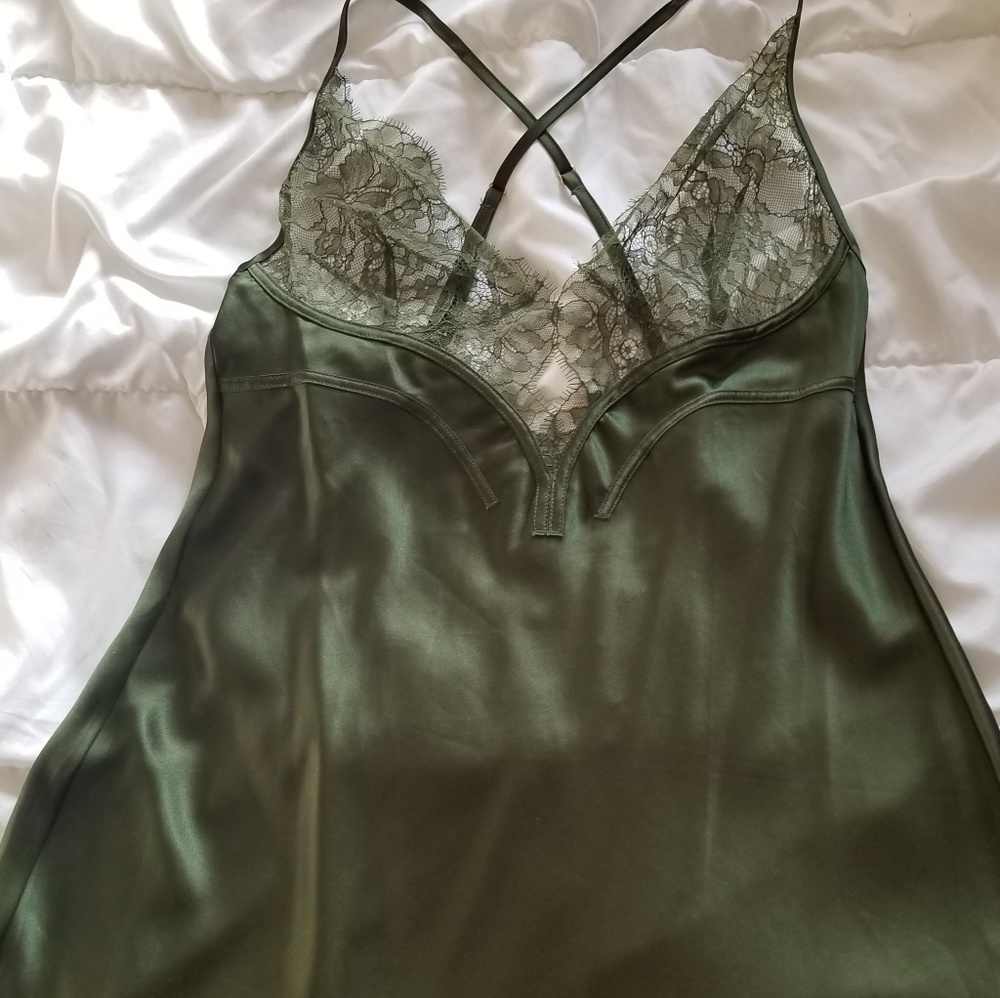 Victoria's Secret Very Sexy Satin Chemise NWOT